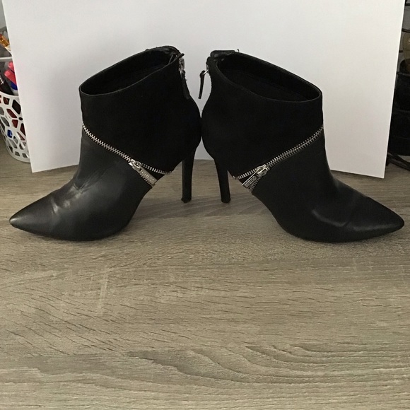 GUESS Ankle Bootie Stiletto Heel pointed toe - Picture 8 of 9